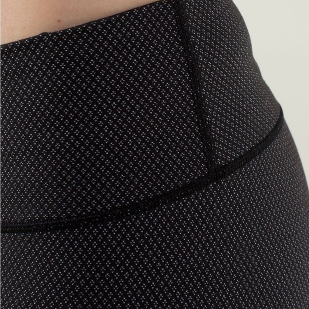 2014 Lululemon Wunder Under Pant Legging Diamond Dot Black White Size 10 - Picture 6 of 10